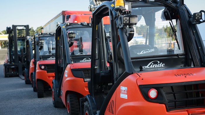 ¿Carretillas elevadoras nuevas o carretilla elevadora de segunda mano?